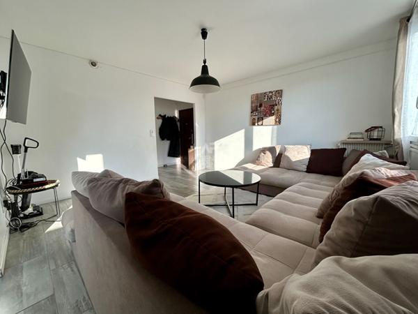 Appartement Carrieres Sous Poissy 5 pièce(s) 89 m2 244 000 € **  - Référence  8998