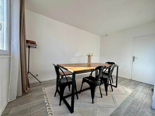 Appartement Carrieres Sous Poissy 5 pièce(s) 89 m2 244 000 € **  - Référence  8998