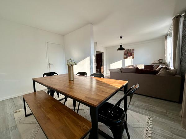 Appartement Carrieres Sous Poissy 5 pièce(s) 89 m2 244 000 € **  - Référence  8998
