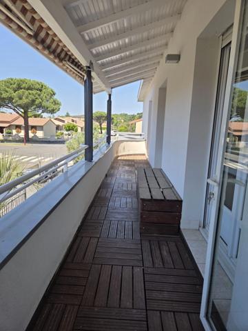Appartement T5 avec terrasse et jardinet SAINT ORENS DE GAMEVILLE (31)