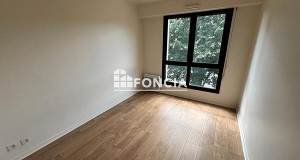 Location Appartement 3 pièces 98.72 m² - Bourg-la-reine 92340