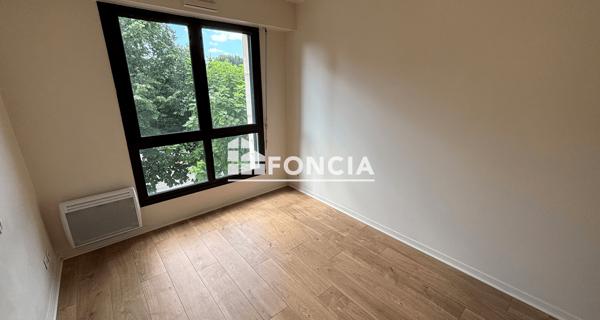 Location Appartement 3 pièces 98.72 m² - Bourg-la-reine 92340