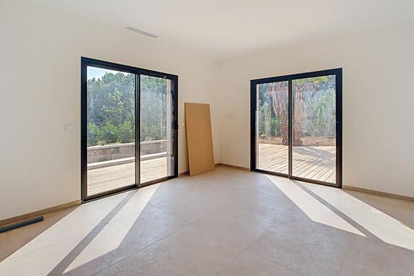 A VENDRE ! LORGUES, MAISON NEUVE, 160 m², 3 SUITES PARENTALES, PISCINE, QUARTIER PRISÉ