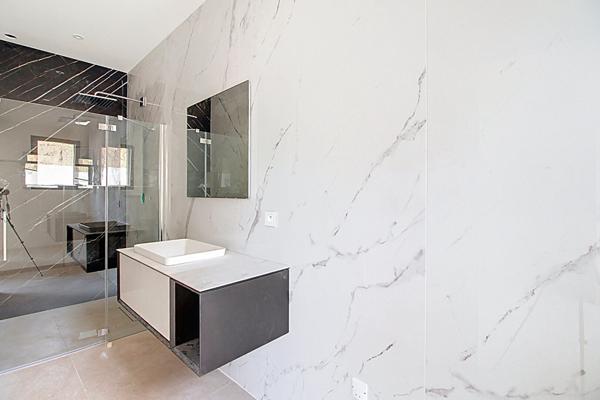 A VENDRE ! LORGUES, MAISON NEUVE, 160 m², 3 SUITES PARENTALES, PISCINE, QUARTIER PRISÉ