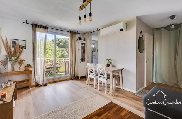 T3, 2 chambres, terrasse, climatisation, 2 places de parking