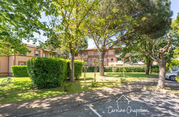 T3, 2 chambres, terrasse, climatisation, 2 places de parking