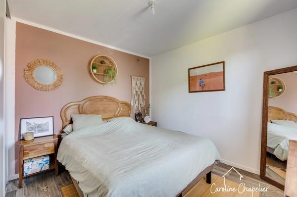 T3, 2 chambres, terrasse, climatisation, 2 places de parking