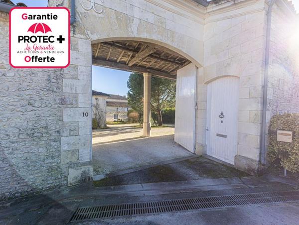 Maison charentaise 327 m² ! Crist390793