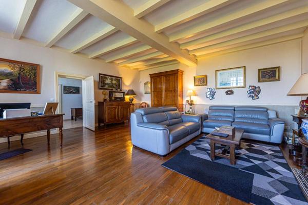 Maison charentaise 327 m² ! Crist390793