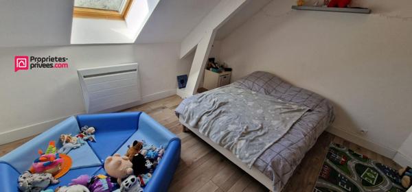 Maison  310 m² - 11 pièces dont 9 chambres - terrain 2561m² Noyers Sur Cher