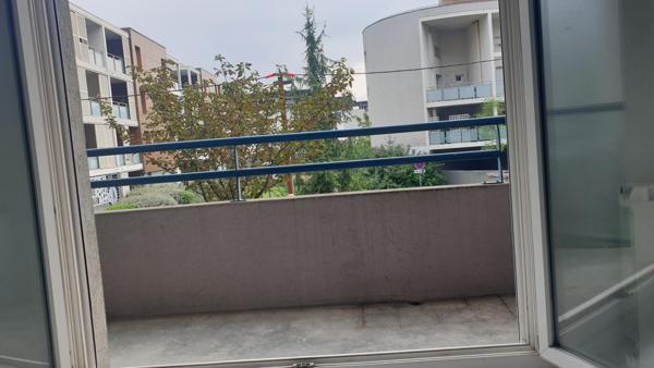 Studio avec balcon sur Gières