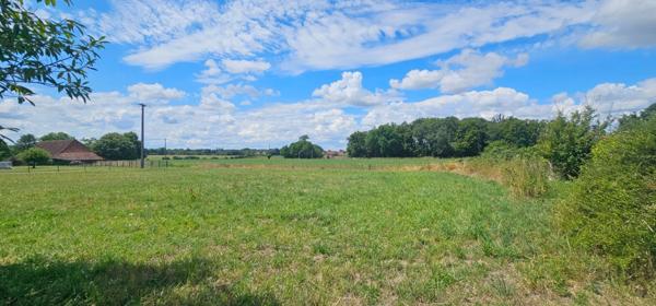 Maison au calme, en pleine campagne – 2 logements + dépendances – 5600 m² de terrain