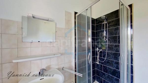 Maison au calme, en pleine campagne – 2 logements + dépendances – 5600 m² de terrain