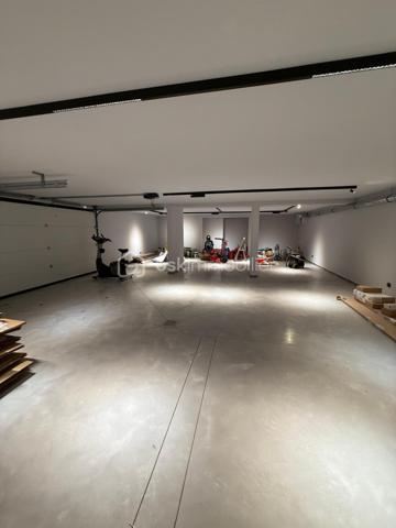Maison traditionnelle de 318 m²