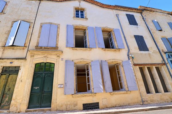 BAZAS – IMMEUBLE DE CARACTÈRE À FORT POTENTIE