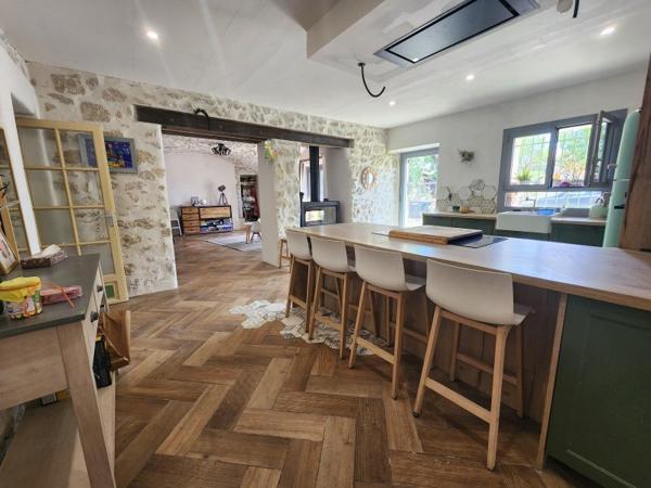 Vente / Maison en pierre à Sérignan-du-Comtat (84830)