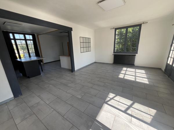 Saint-Jean-de-Thouars (79100) ref 96162 SAINT JEAN DE THOUARS Maison de plain pied de 100 m2 type 4 sur terrain de 1540m2