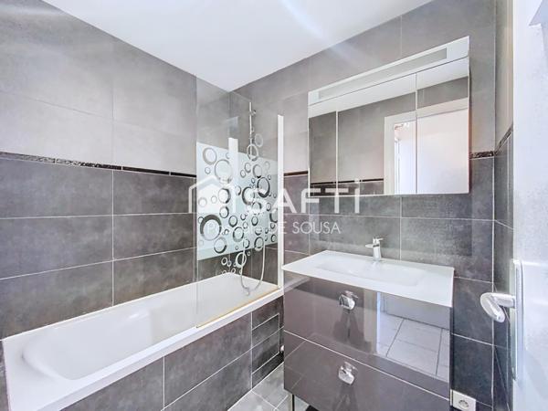 4 pièces en dernier étage, très bon état, lumineux