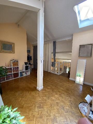 Agréable appartement situé au calme et proche de toutes commodités côté dans le coeur de BOUTHEON.