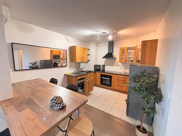 Appartement 4 pièce(s) 77.73 m2 Meublé