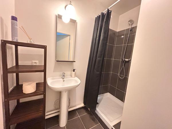 Appartement 4 pièce(s) 77.73 m2 Meublé