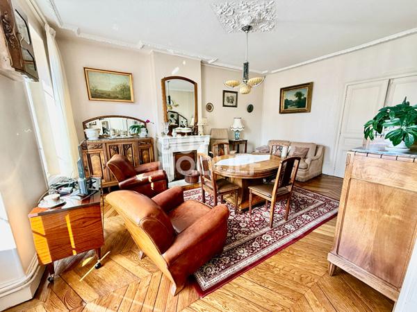 CLERMONT-FERRAND - Appartement de caractère T4 de 85 m²