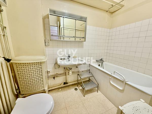 CLERMONT-FERRAND - Appartement de caractère T4 de 85 m²