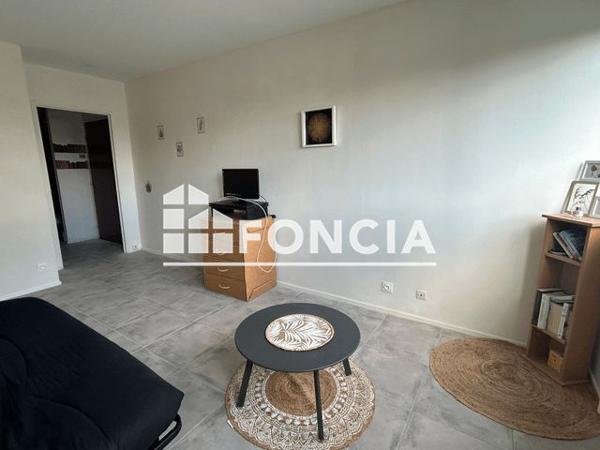 Location Studio 29.5 m² - Gien 45500