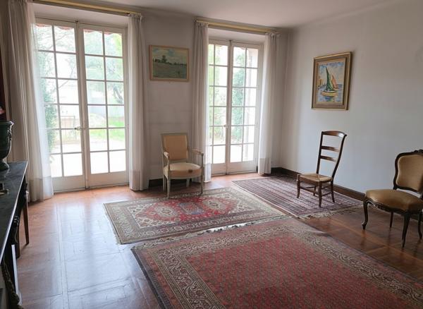 Grande maison de village 388 m² avec jardin – Centre Solliès-Pont