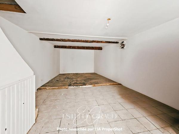 Maison en pierre sur Puicheric 2 pièces