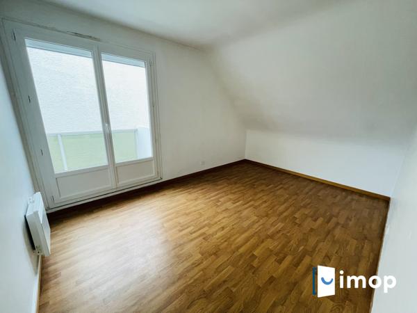 Maison avec extérieur