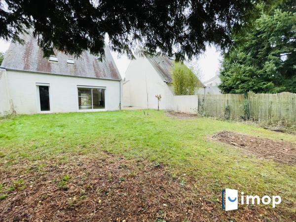 Maison avec extérieur