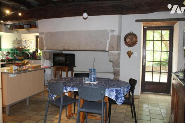 COUERON - PROPRIETE EN PIERRES AVEC DEPENDANCES SUR 1.6 ha