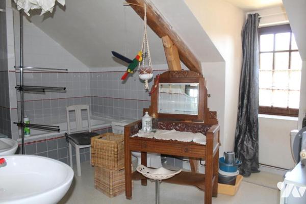 COUERON - PROPRIETE EN PIERRES AVEC DEPENDANCES SUR 1.6 ha