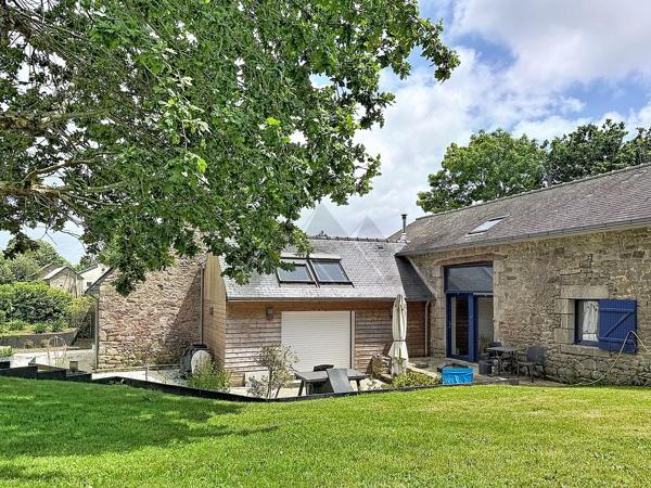 A VENDRE QUIMPER SUD KERNOTER LONGERES AVEC JARDIN ET PISCINE