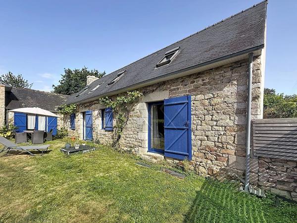 A VENDRE QUIMPER SUD KERNOTER LONGERES AVEC JARDIN ET PISCINE