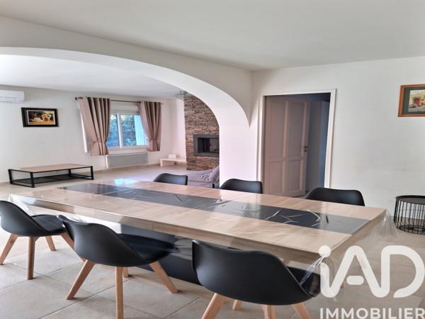 Maison à vendre 9 pièces 223 m² Saint-Cyr-sur-Mer