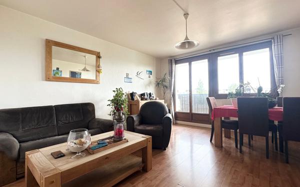 Appartement à vendre    3 pièces • 63 m2 Corbeil-Essonnes