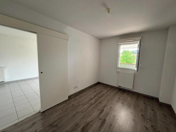 Appartement à vendre 2 pièces BOUCAU (64) et place de parking sous-terrain