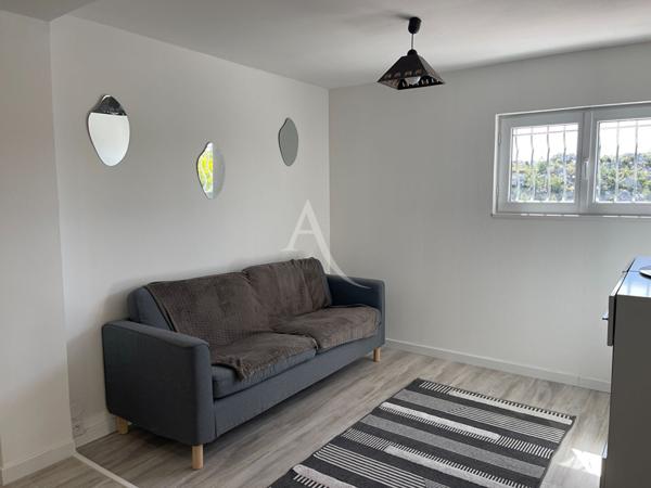 À VENDRE MAISON FAMILIALE AVEC DÉPENDANCE AUX PENNES MIRABEAU