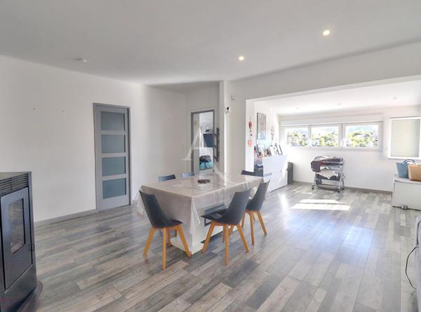 À VENDRE MAISON FAMILIALE AVEC DÉPENDANCE AUX PENNES MIRABEAU