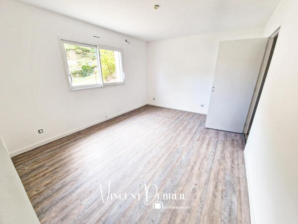 MAISON 155m² DE 2025 - 3 SUITES - GRAND GARAGE