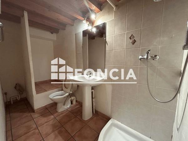 Location Appartement 2 pièces 35 m² - 29 RUE CARNOT Le Thor 84250