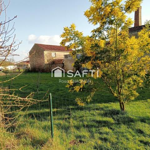 Belle maison, bien rénovée avec une histoire qui va vous plaire .