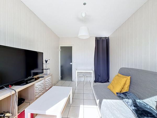 Appartement T1 meublé 20.27m² - Tours Coty - Tram