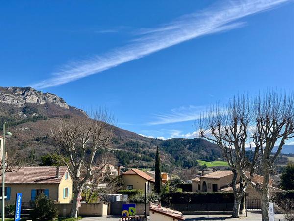4 pièces lumineux + terrasse - Centre-ville Sisteron