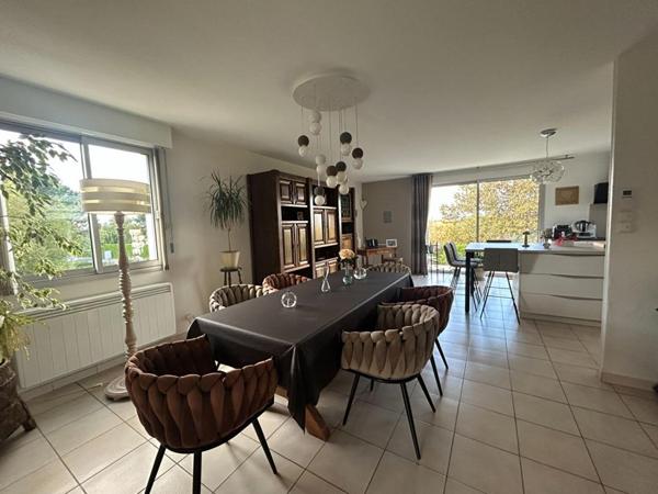 Maison Oree D Anjou 5 pièce(s) 142 m2