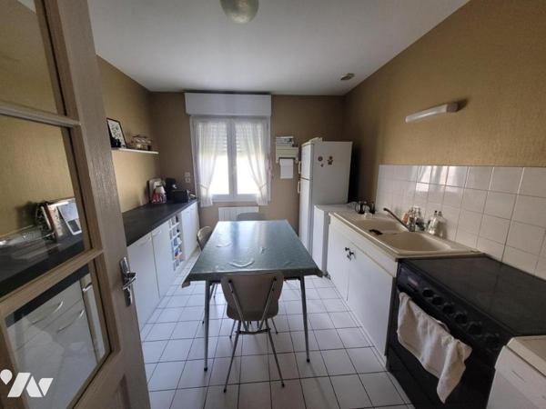 EXCLUSIVITE NOTAIRE: SABLE SUR SARTHE-PAVILLON DE TYPE 4-REF:VDL2157