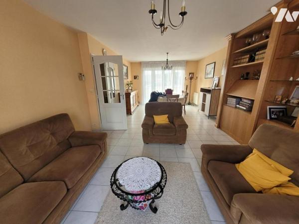 EXCLUSIVITE NOTAIRE: SABLE SUR SARTHE-PAVILLON DE TYPE 4-REF:VDL2157