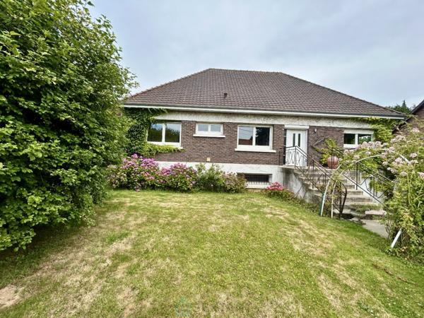 Maison Individuelle en plain pied avec sous sol complet.